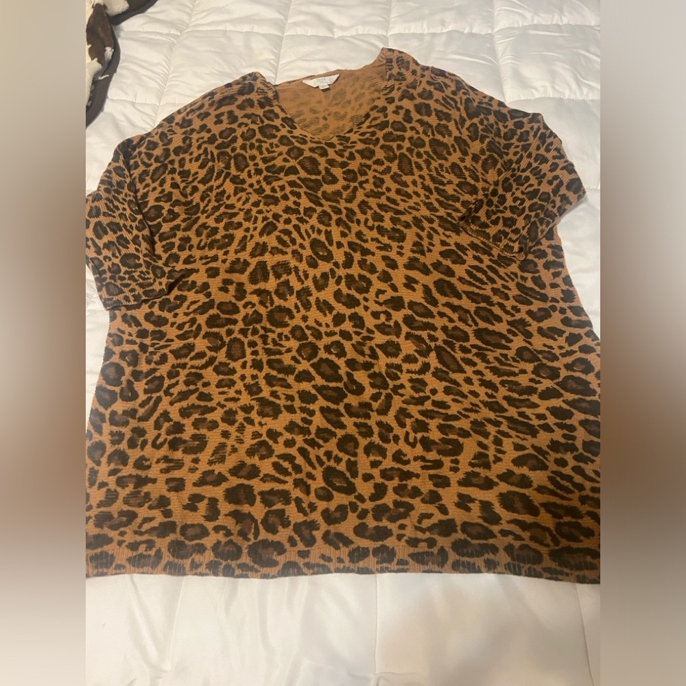 Women’s large leopard tunic